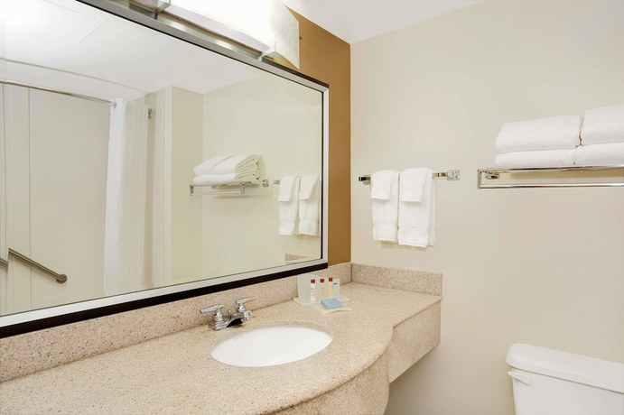 Imagen de la habitación del Hotel Wingate by Wyndham Raleigh Durham / Airport. Foto 9