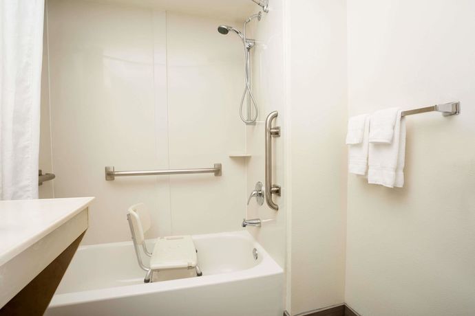 Imagen de la habitación del Hotel Wingate by Wyndham Raleigh Durham / Airport. Foto 11