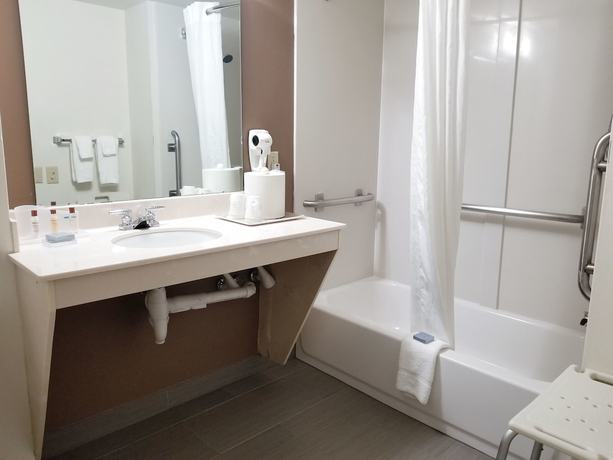Imagen de la habitación del Hotel Wingate by Wyndham Raleigh Durham / Airport. Foto 16