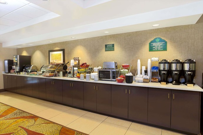 Imagen del bar/restaurante del Hotel Wingate by Wyndham Raleigh Durham / Airport. Foto 2