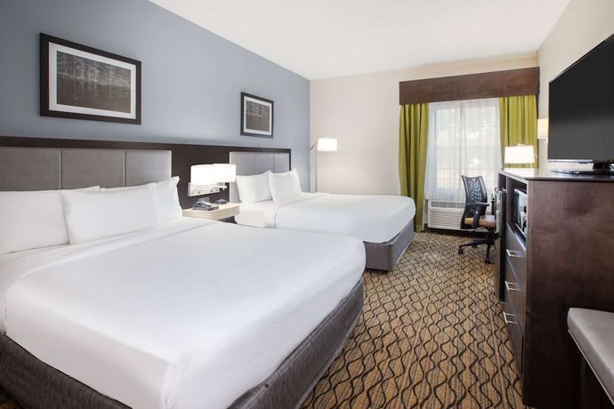 Imagen de la habitación del Hotel Wingate by Wyndham Roseville/Detroit. Foto 10