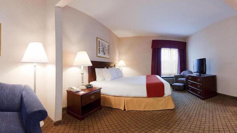 Imagen de la habitación del Hotel Wingate by Wyndham Roseville/Detroit. Foto 13