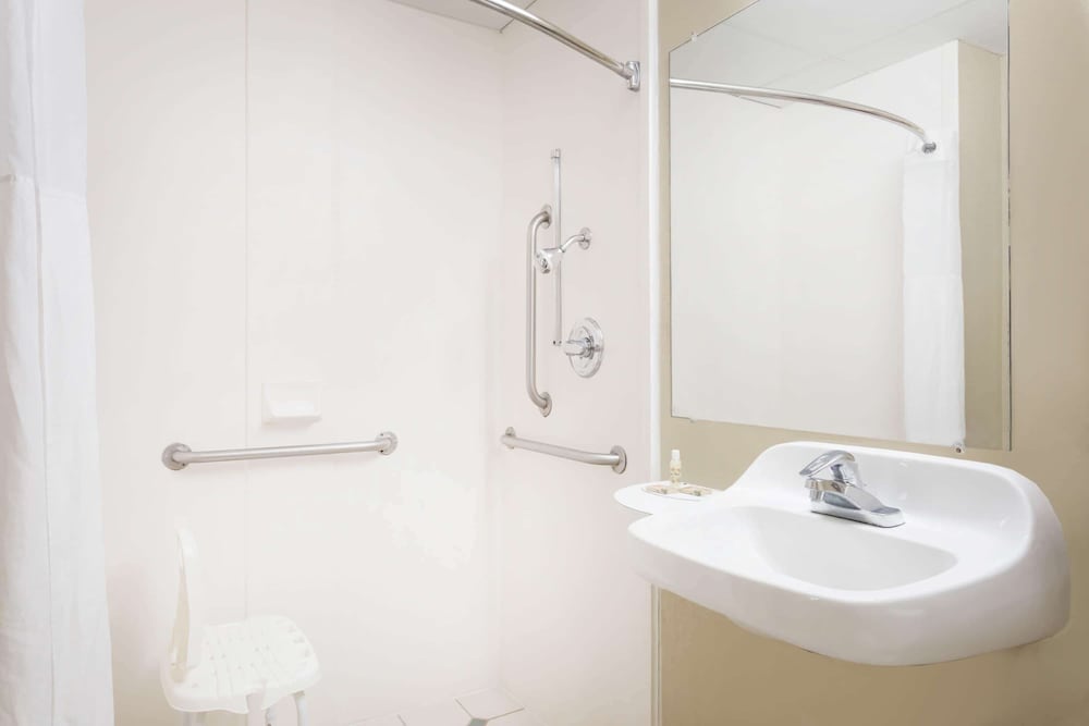 Imagen de la habitación del Hotel Wingate by Wyndham Savannah Gateway. Foto 16