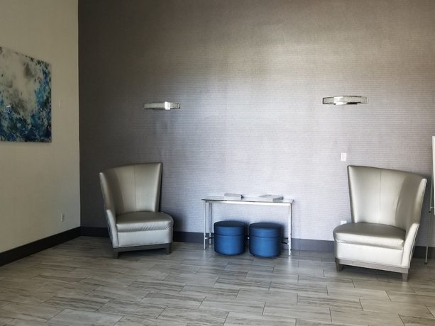 Imagen de los interiores del Hotel Wingate by Wyndham Savannah I-95 North. Foto 10