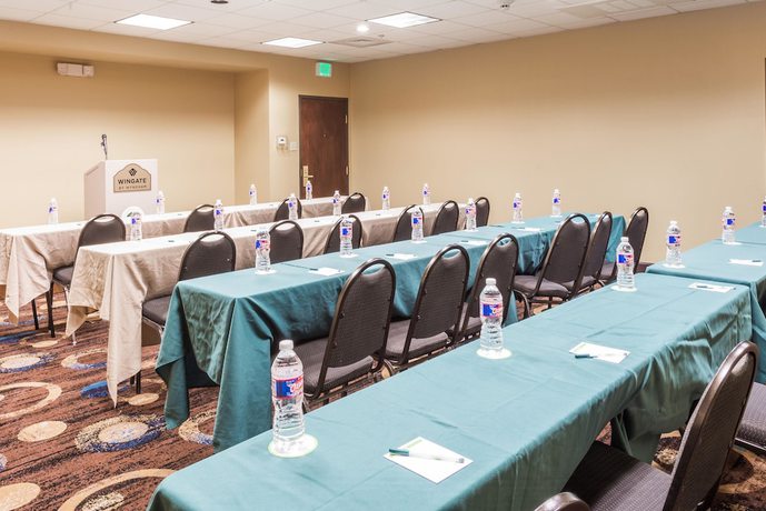 Imagen de los interiores del Hotel Wingate by Wyndham Sulphur Near Lake Charles. Foto 13