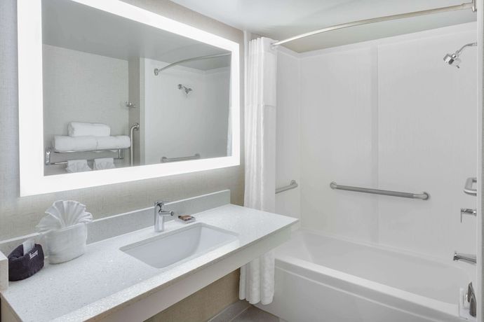 Imagen de la habitación del Hotel Wingate by Wyndham Tinley Park. Foto 6