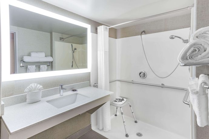 Imagen de la habitación del Hotel Wingate by Wyndham Tinley Park. Foto 7