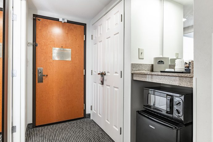 Imagen de la habitación del Hotel Wingate by Wyndham Vienna/Parkersburg/Marietta. Foto 6