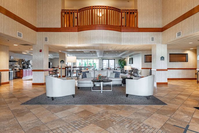 Imagen de los interiores del Hotel Wingate by Wyndham Vienna/Parkersburg/Marietta. Foto 19