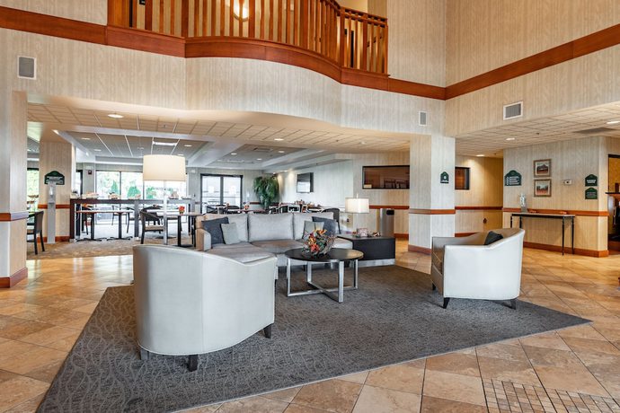Imagen de los interiores del Hotel Wingate by Wyndham Vienna/Parkersburg/Marietta. Foto 20