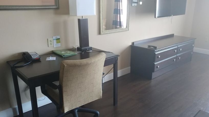 Imagen de la habitación del Hotel Wingate by Wyndham Warner Robins. Foto 12