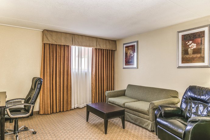 Imagen de la habitación del Hotel Wingate by Wyndham Wichita Airport. Foto 1