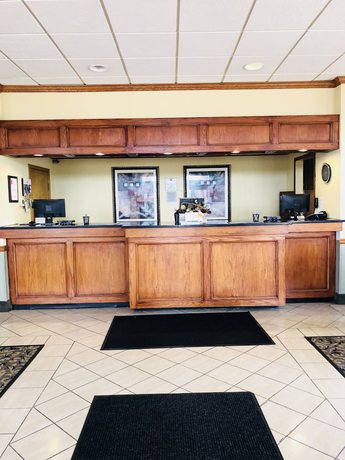 Imagen de los interiores del Hotel Wingate by Wyndham Wichita Airport. Foto 18