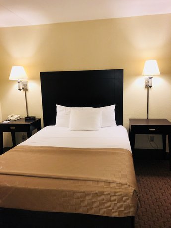 Imagen de la habitación del Hotel Wingate by Wyndham Wichita Airport. Foto 11