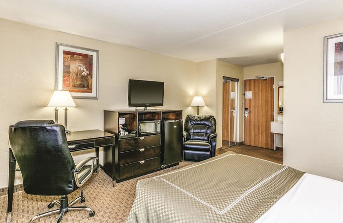 Imagen de la habitación del Hotel Wingate by Wyndham Wichita Airport. Foto 13