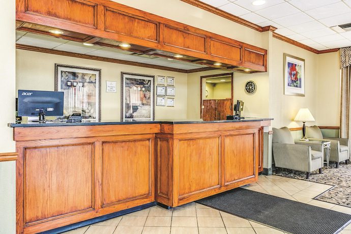 Imagen de los interiores del Hotel Wingate by Wyndham Wichita Airport. Foto 20