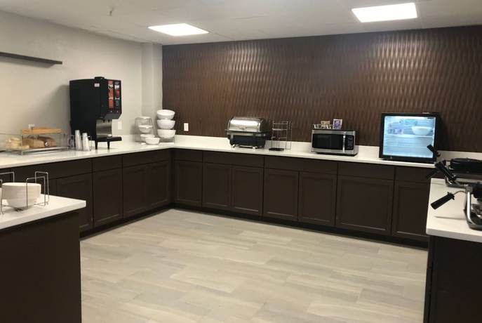 Imagen del bar/restaurante del Hotel Wingate by Wyndham Williamsburg. Foto 3