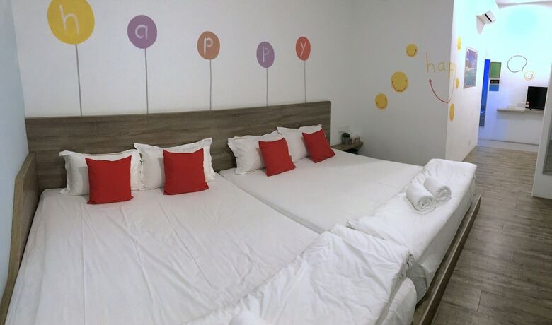 Imagen general del Hotel Winggarden Murals House. Foto 9