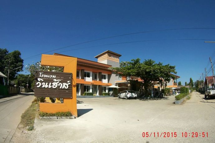 Imagen de los exteriores del Hotel Winhouse. Foto 16