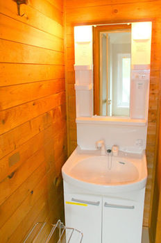 Imagen de la habitación del Hotel Winkel Village. Foto 13