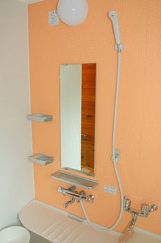 Imagen de los exteriores del Hotel Winkel Village. Foto 15