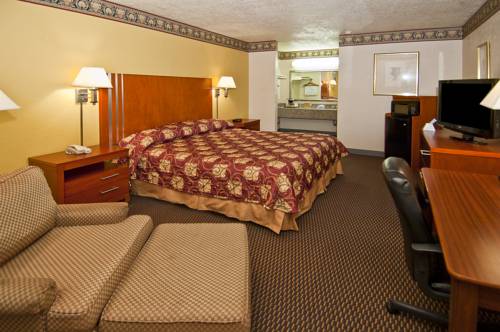 Imagen de la habitación del Hotel Winnie Inn and Suites. Foto 3