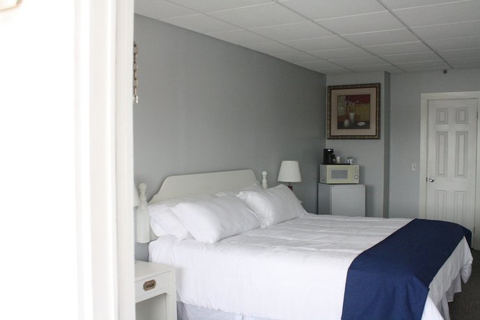 Imagen de la habitación del Hotel Winnisquam Lake Inn. Foto 6
