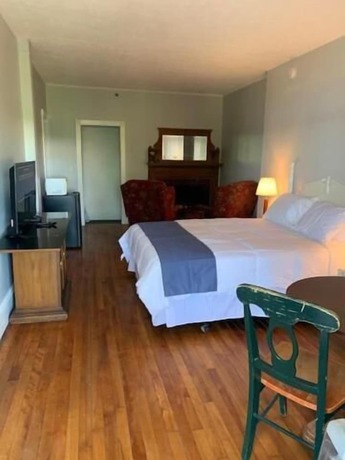 Imagen de la habitación del Hotel Winnisquam Lake Inn. Foto 11