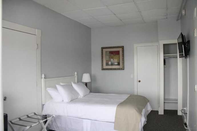 Imagen de la habitación del Hotel Winnisquam Lake Inn. Foto 14