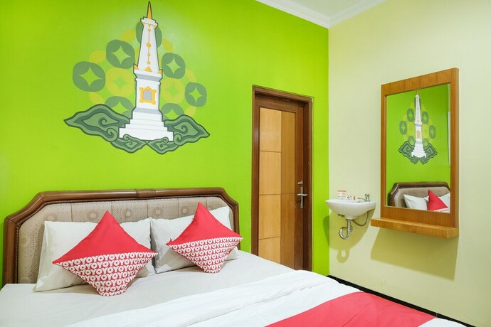 Imagen de la habitación del Hotel Winotosastro Garden. Foto 6