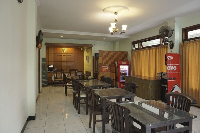 Imagen de los interiores del Hotel Winotosastro Garden. Foto 17