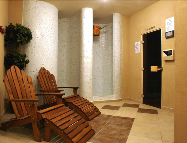 Imagen de la piscina del Hotel Winslow Elegance. Foto 19