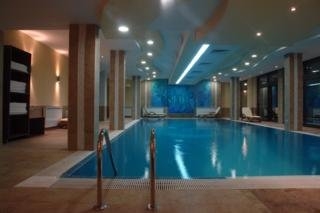 Imagen de la piscina del Hotel Winslow Highland. Foto 10