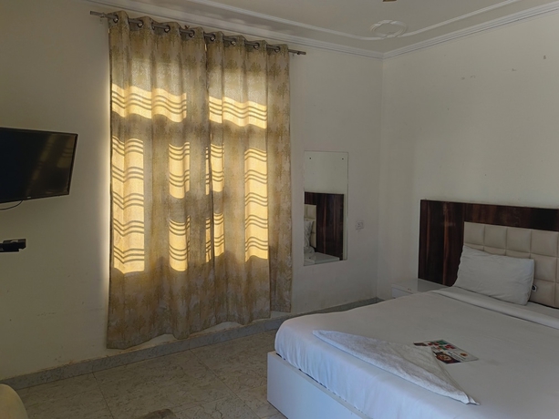 Imagen de la habitación del Hotel Winsome Residency. Foto 9
