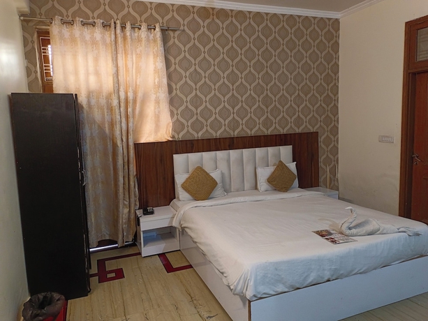 Imagen de la habitación del Hotel Winsome Residency. Foto 11