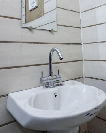 Imagen de la habitación del Hotel Winsome Residency. Foto 16