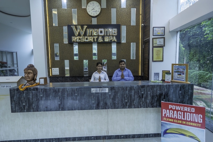 Imagen de los interiores del Hotel Winsome Resort And Spa. Foto 19