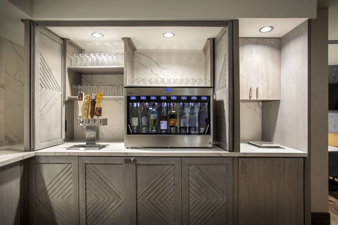 Imagen de la habitación del Hotel Winston-salem Marriott. Foto 16