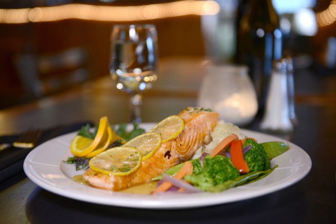 Imagen del bar/restaurante del Hotel Winter Park Mountain Lodge. Foto 3