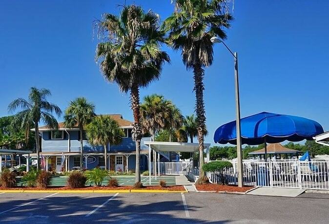 Imagen general del Hotel Winter Quarters Pasco Rv Resort - Campground. Foto 5