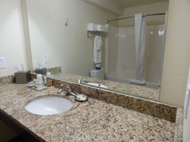 Imagen general del Hotel Winterton Suites. Foto 8