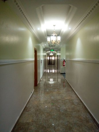 Imagen de los interiores del Hotel Wintess Garden and Suites. Foto 15