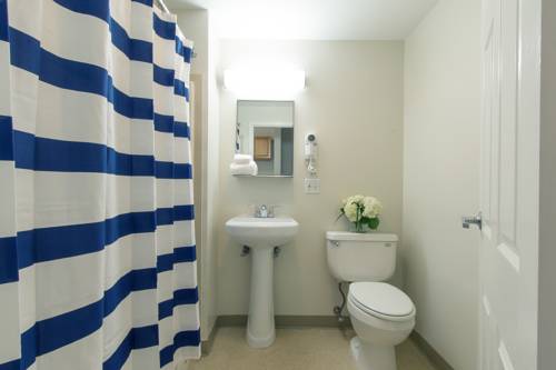 Imagen de la habitación del Hotel Winthrop Beach Inn And Suites Boston Logan Airport. Foto 4