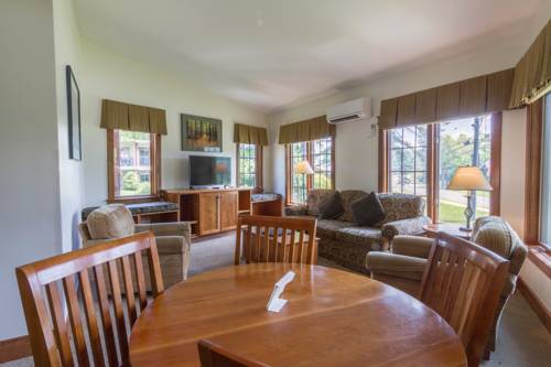 Imagen de la habitación del Hotel Winwood Inn & Condominiums. Foto 8