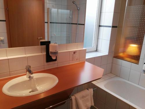 Imagen general del Hotel Wirt im Feld. Foto 14