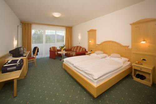 Imagen de la habitación del Hotel Wirtshaushotel Alpenrose. Foto 7