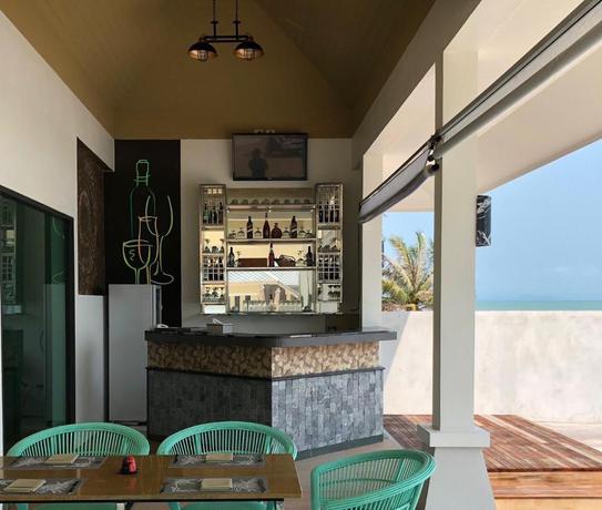 Imagen de los interiores del Hotel Wis Beach Khanom. Foto 6