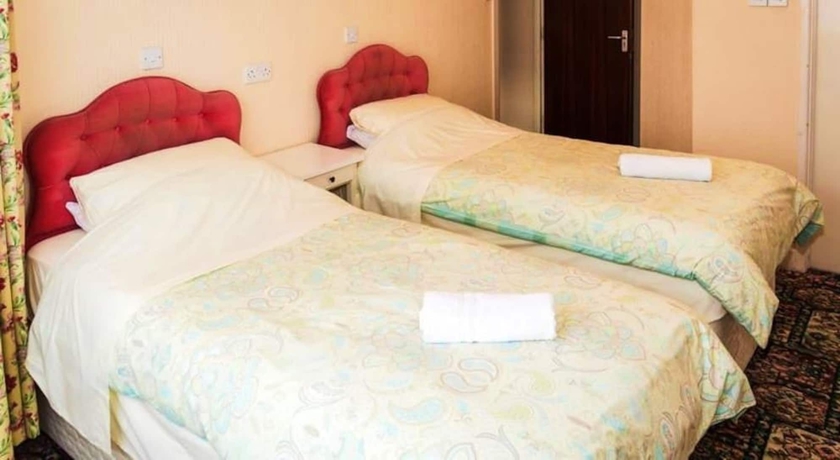 Imagen de la habitación del Hotel WiseStay. Foto 4