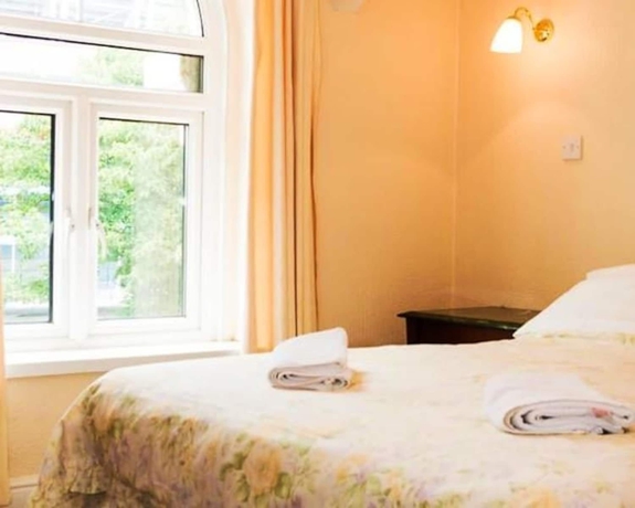 Imagen de la habitación del Hotel WiseStay. Foto 9