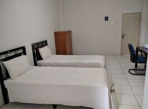Imagen de la habitación del Hotel Wisma Anton Soedjarwo. Foto 15